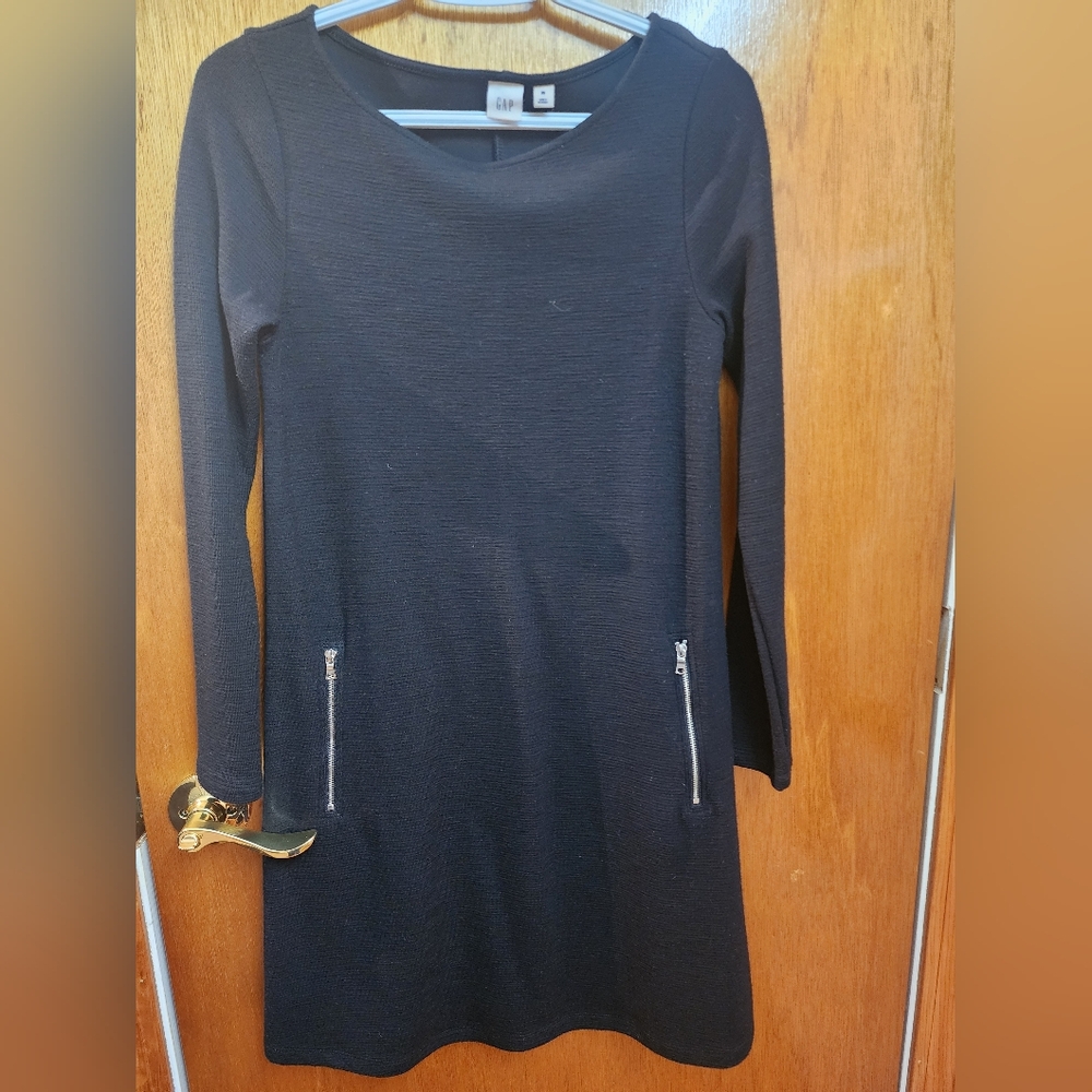 GAP Black Long Sleeve Dress with Zipper Details .Only 2-3 times used.